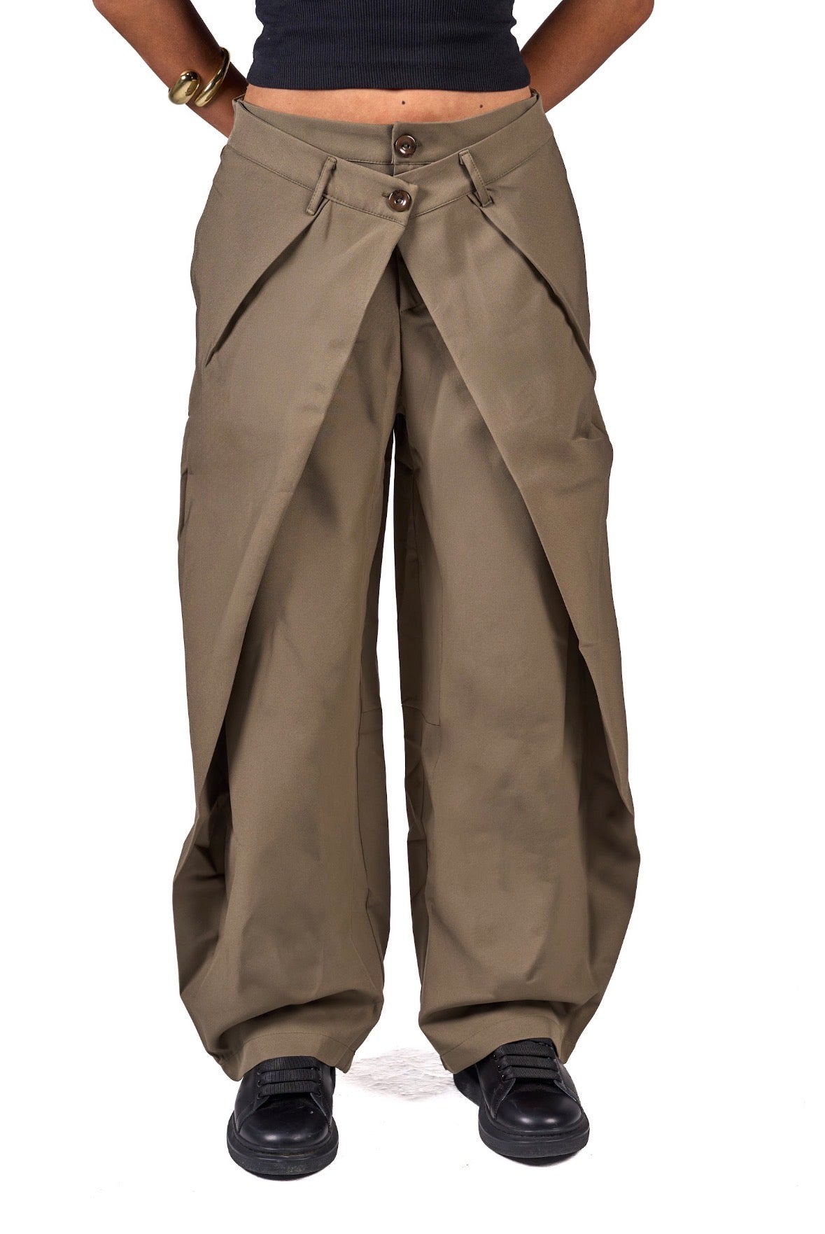 Double bottomed pleated pants