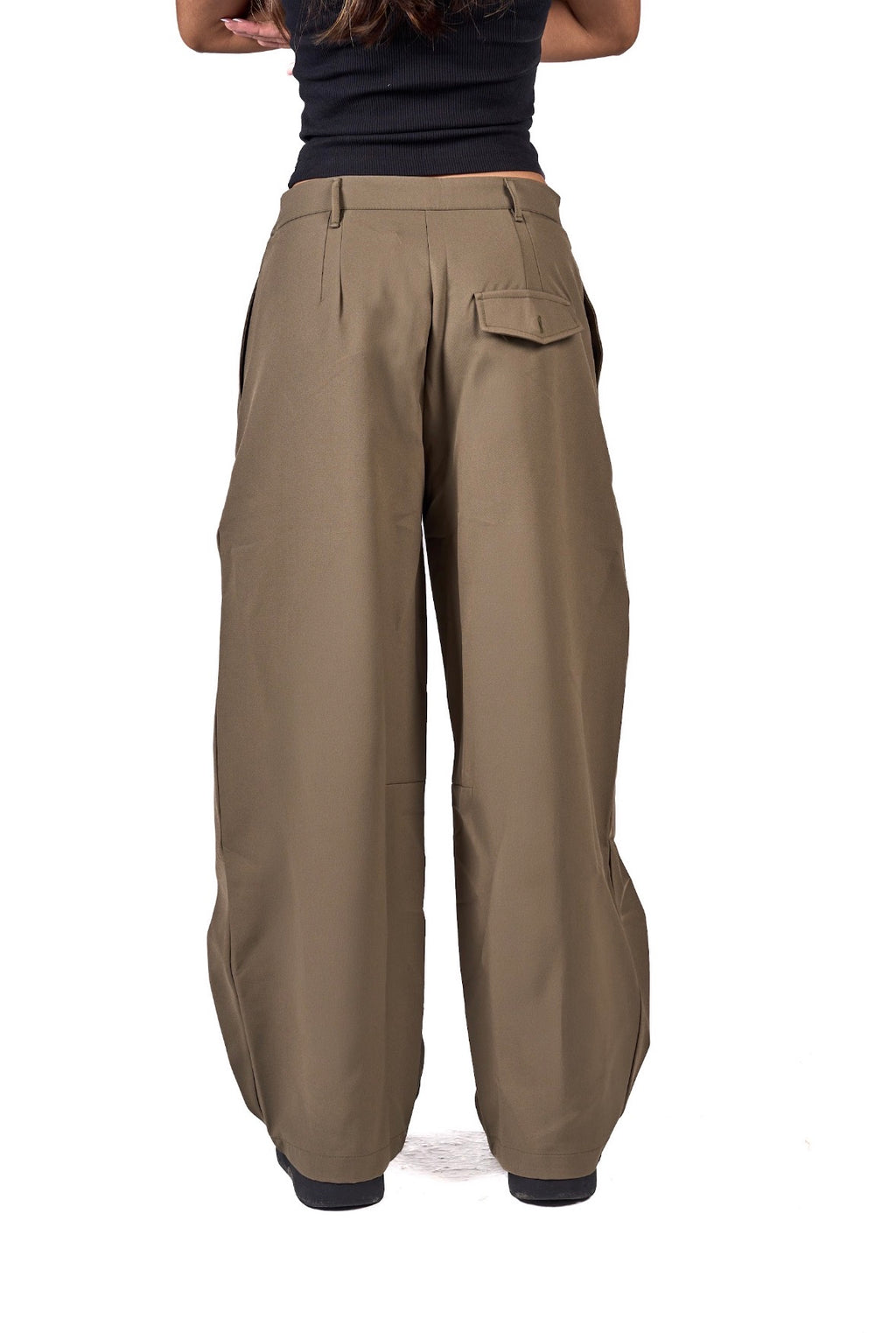 Double bottomed pleated pants