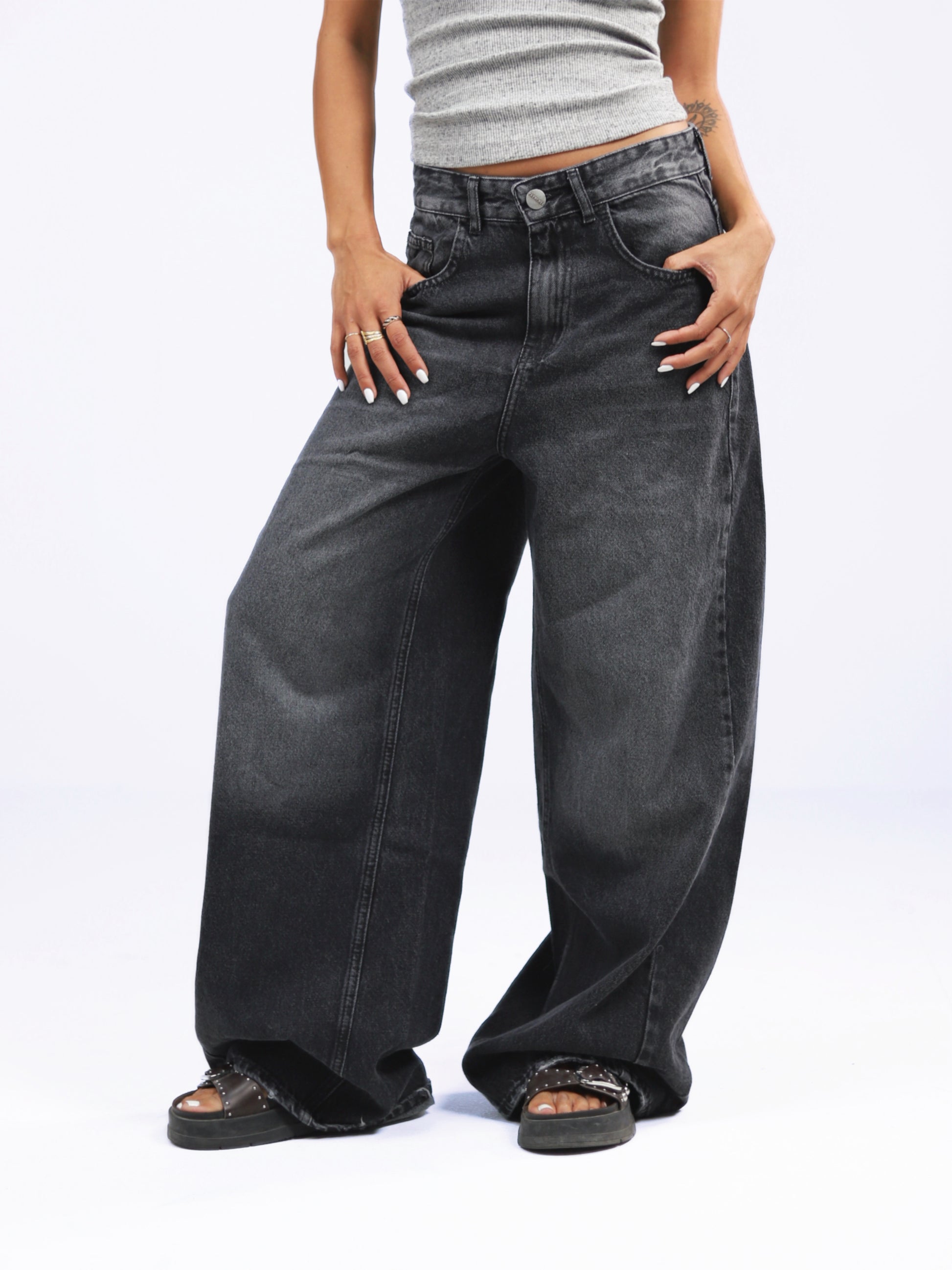 Low Waist Baggy Jeans