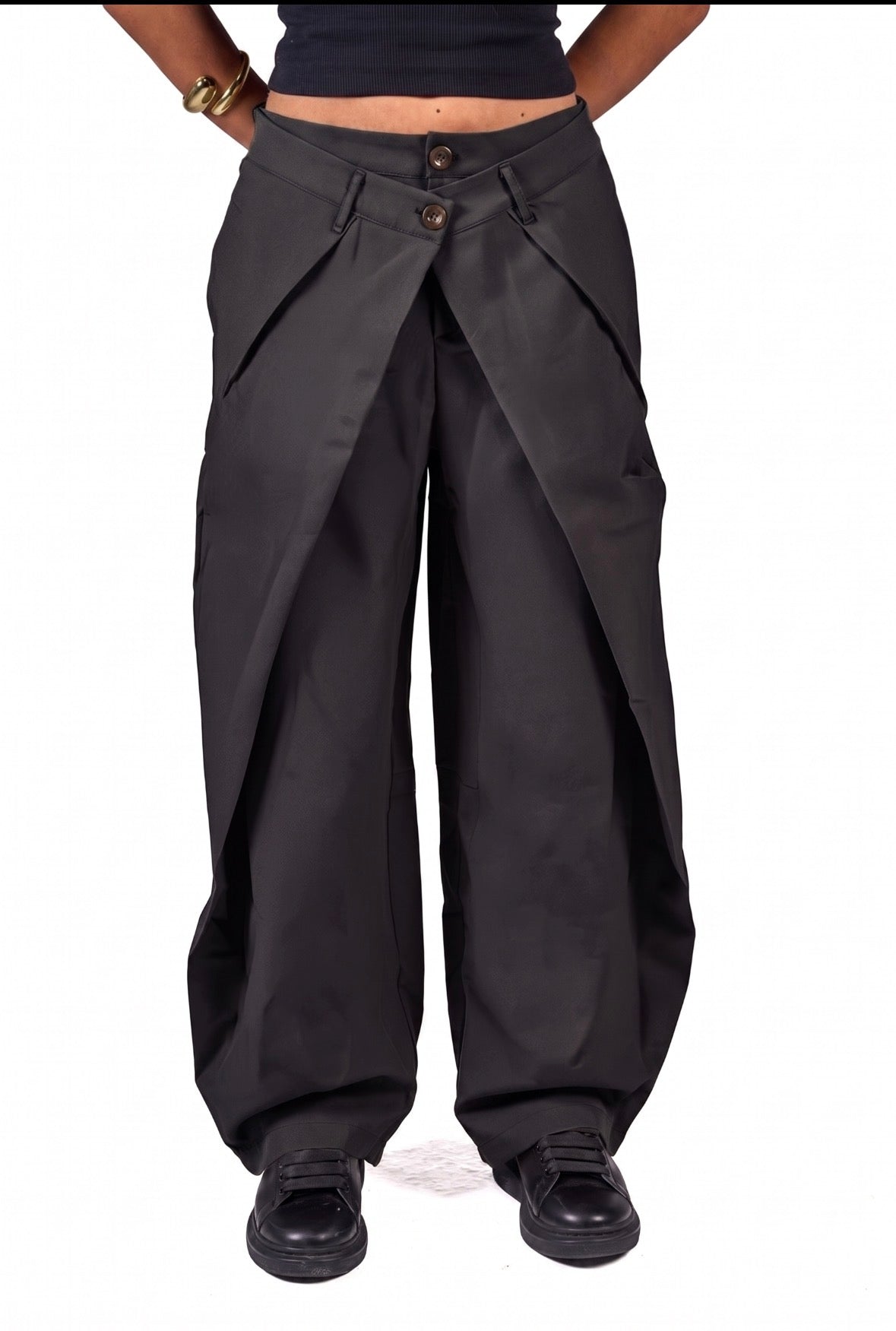 Double bottomed pleated pants