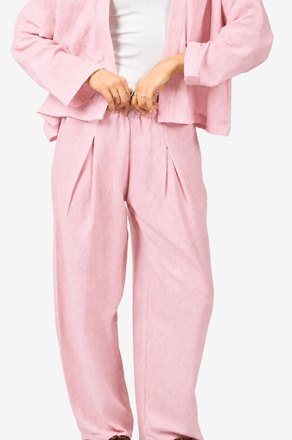 Washed Pleated Linen Pants