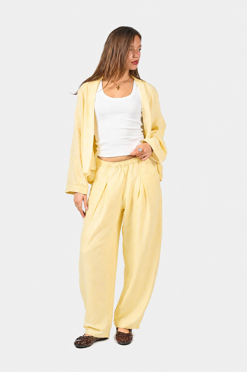 Washed Pleated Linen Pants