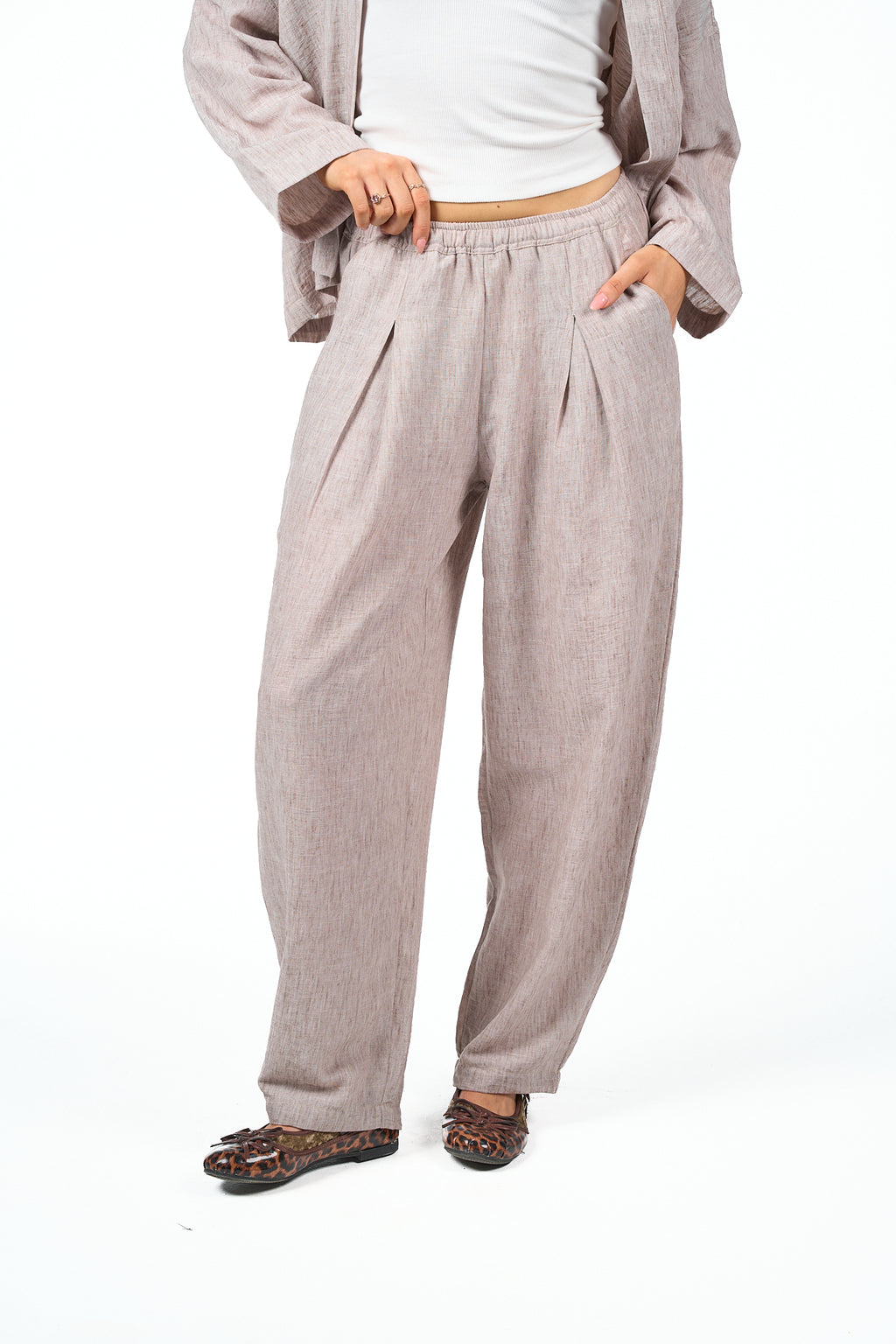 Washed Pleated Linen Pants