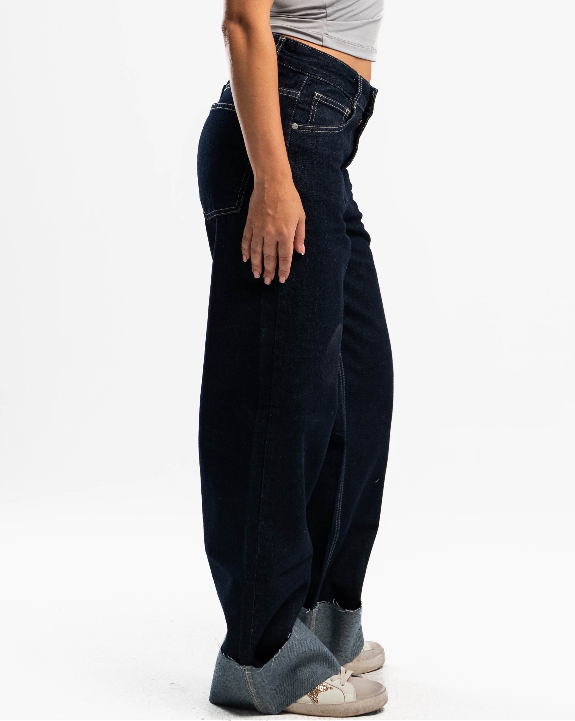 FOLDED JEANS
